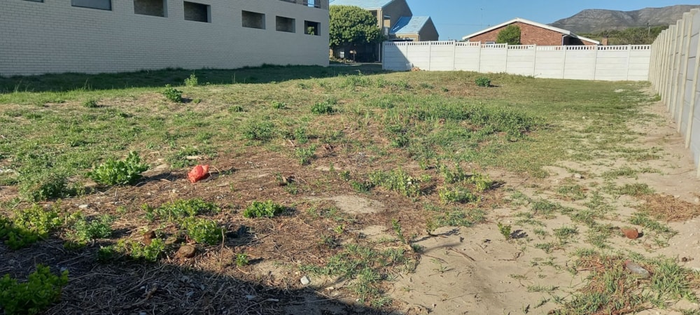 Vacant land for sale in De Kelders - 1SW1708732 Vacant land for sale in De Kelders - 1SW1708732