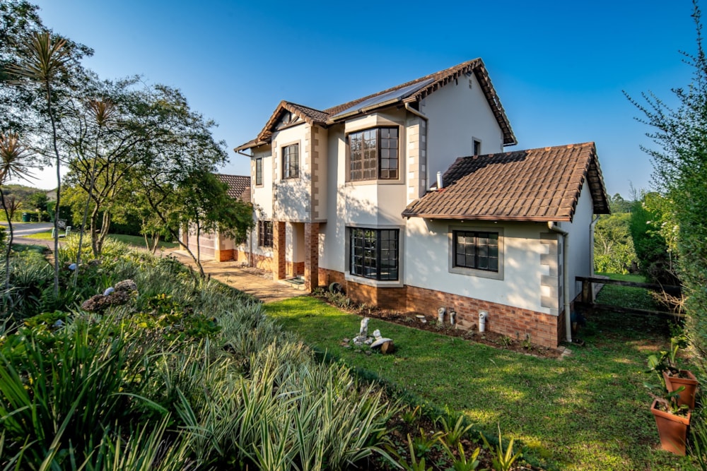 House for sale in Clifton Hill Estate - 1KF1654844