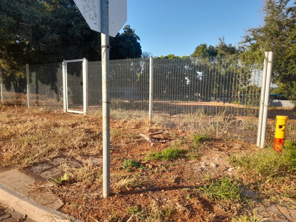 Residential vacant land for sale in Lyttelton Manor - CN1655004 Residential vacant land for sale in Lyttelton Manor - CN1655004