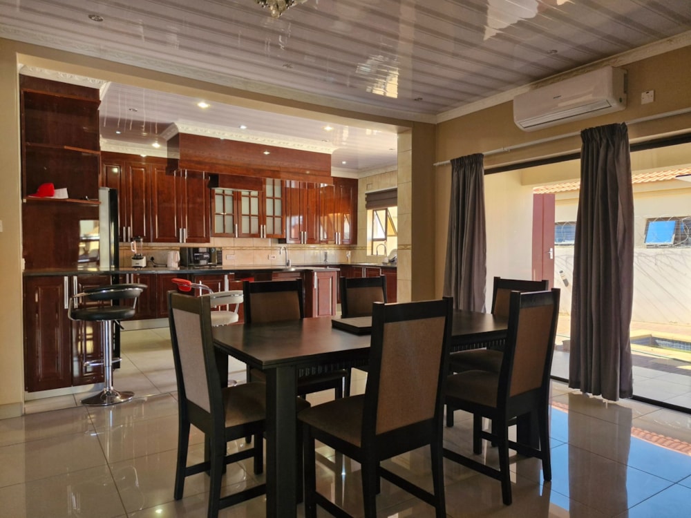 House to rent in Broadhurst, Botswana - 3BO1737402