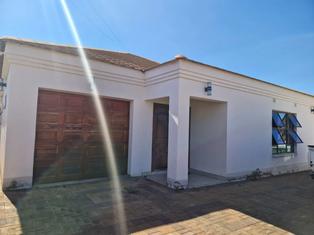 House let in Broadhurst, Botswana - 3BO1737402