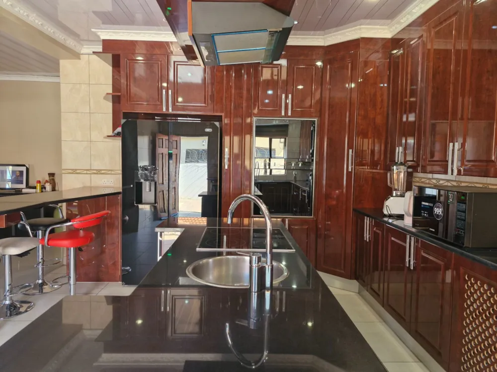 House let in Broadhurst, Botswana - 3BO1737402