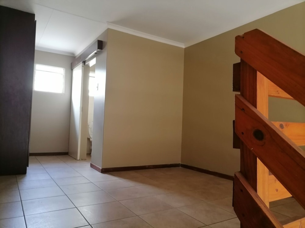 Apartment to rent in Magaliesmoot A H - MZL1655842 Apartment to rent in Magaliesmoot A H - MZL1655842