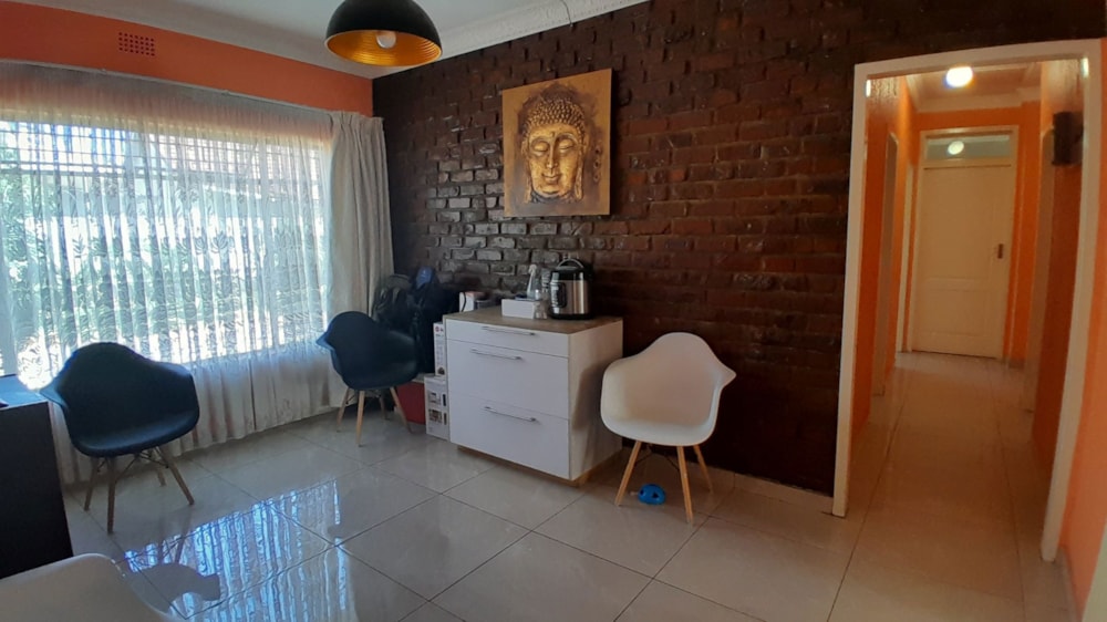 House for sale in Oos Einde, Rustenburg - 1RU1655116