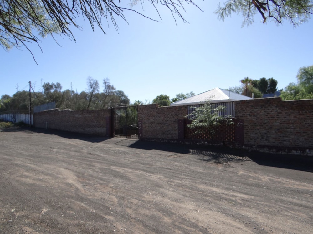 House sold in Hospital Hill, Beaufort West - 1KK1655147 House sold in Hospital Hill, Beaufort West - 1KK1655147