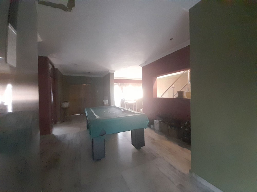 Double-storey house for sale in Vanderbijlpark SE 4 - 1VT1655274 Double-storey house for sale in Vanderbijlpark SE 4 - 1VT1655274