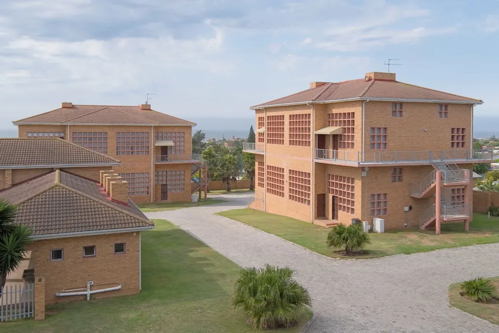 Bachelor apartment sold in Bluewater Bay, Port Elizabeth, Gqeberha - 1PLZ1719999 Bachelor apartment sold in Bluewater Bay, Port Elizabeth, Gqeberha - 1PLZ1719999
