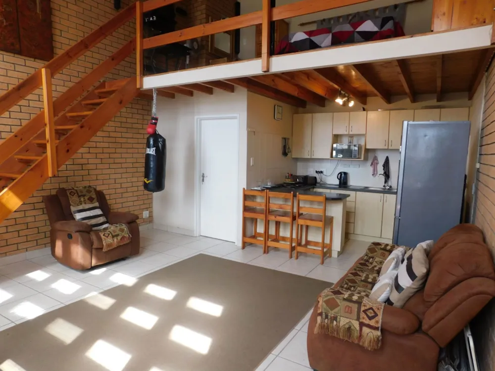 Bachelor apartment sold in Bluewater Bay, Port Elizabeth, Gqeberha - 1PLZ1719999 Bachelor apartment sold in Bluewater Bay, Port Elizabeth, Gqeberha - 1PLZ1719999