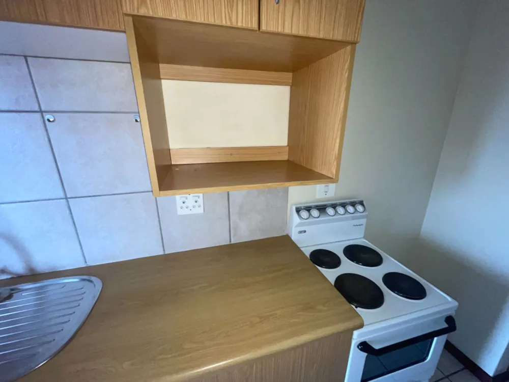 Bachelor apartment for sale in Hillcrest, Pretoria - PT1655624 Bachelor apartment for sale in Hillcrest, Pretoria - PT1655624