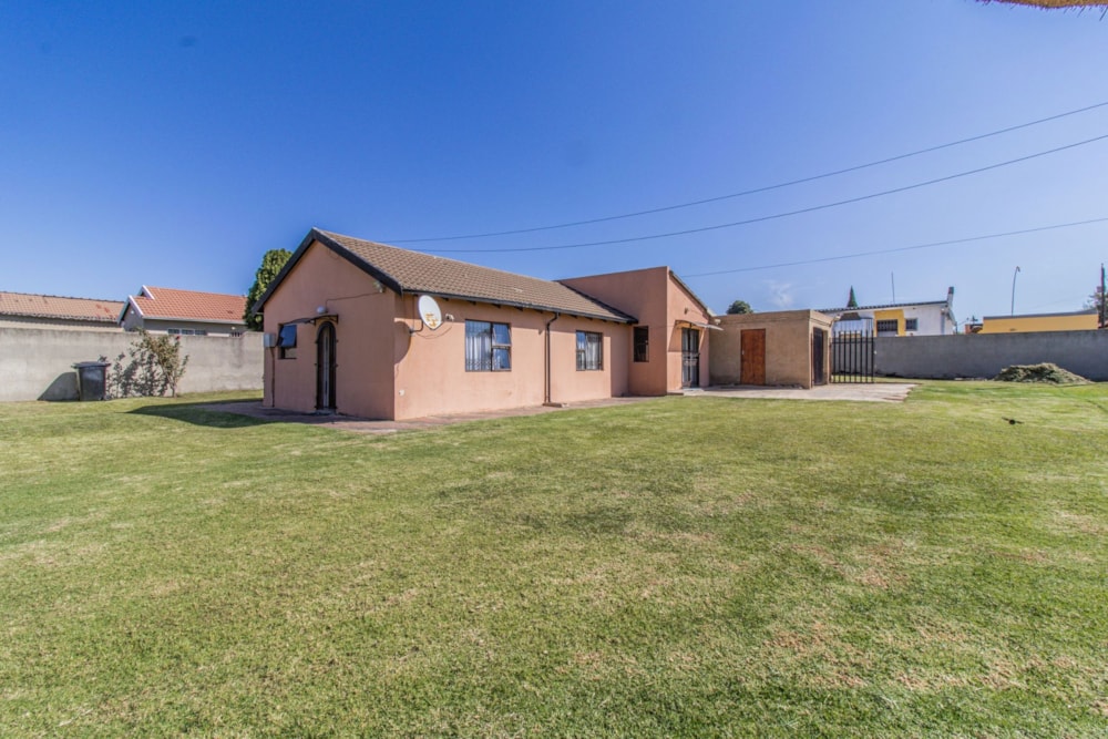 House sold in Lenasia South - 1GV1655748 House sold in Lenasia South - 1GV1655748
