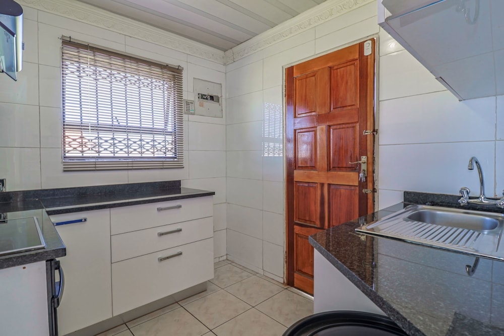 House sold in Lenasia South - 1GV1655748 House sold in Lenasia South - 1GV1655748