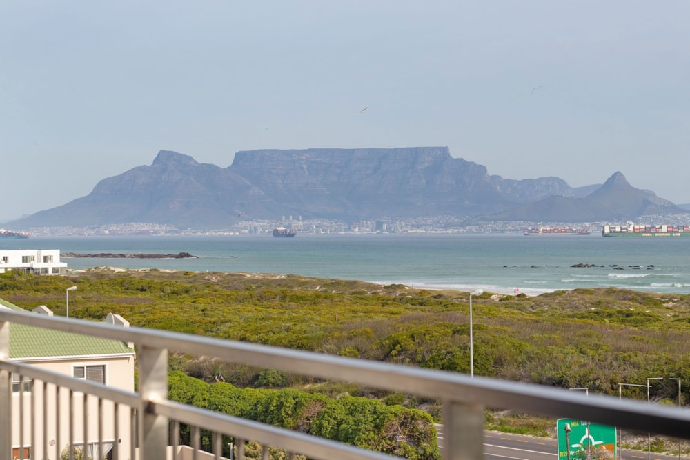 Apartment for sale in Big Bay - 1TV1734501