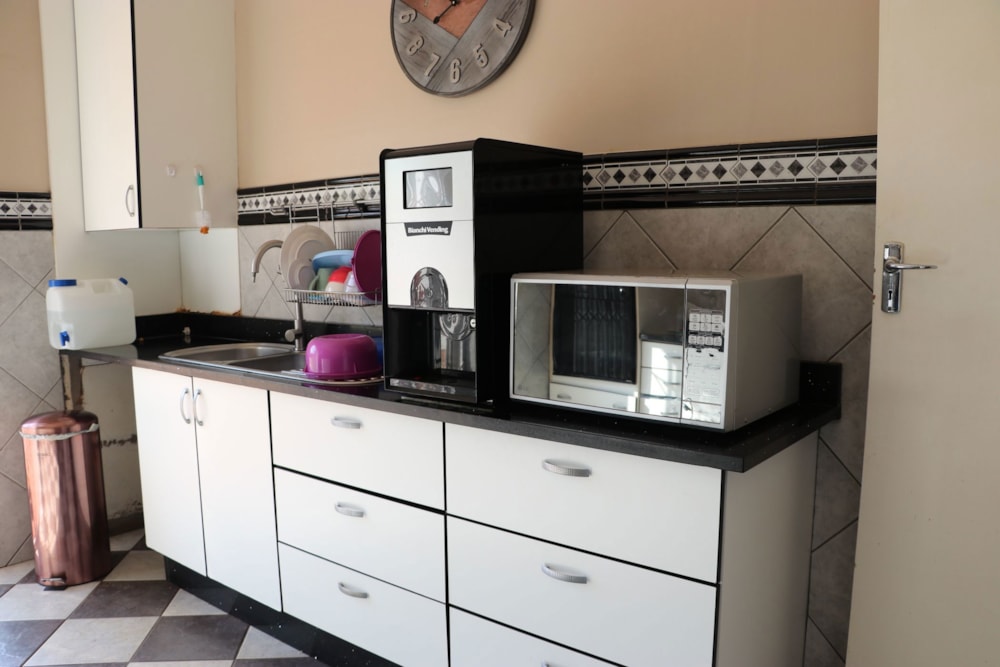 Double-storey house for sale in Three Rivers North - 1VT1656488