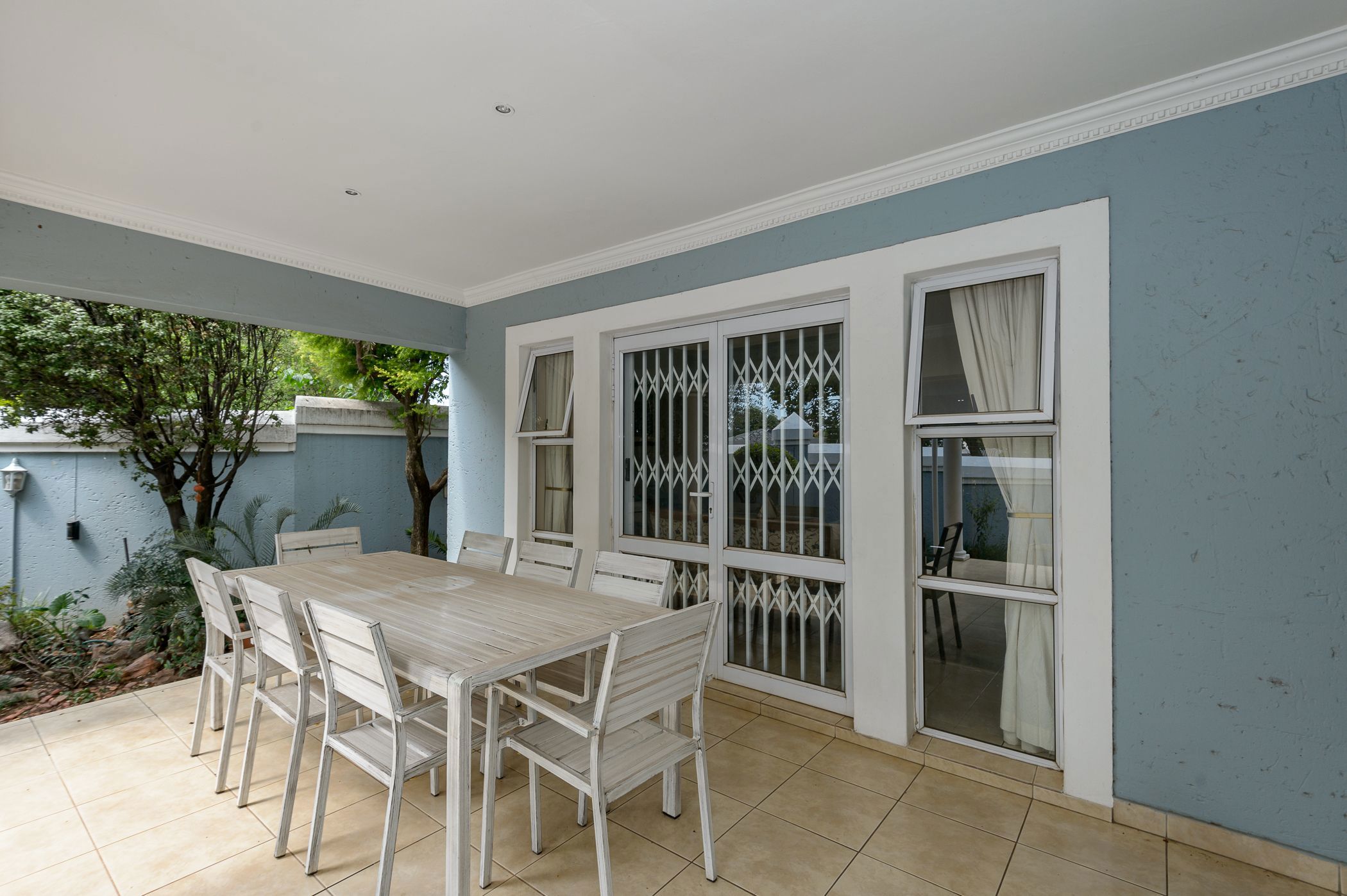 Security complex home for sale in Northcliff, Johannesburg - RAN1653440