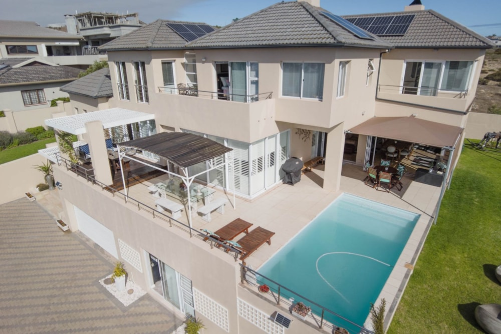 House for sale in Country Club - LA1653319