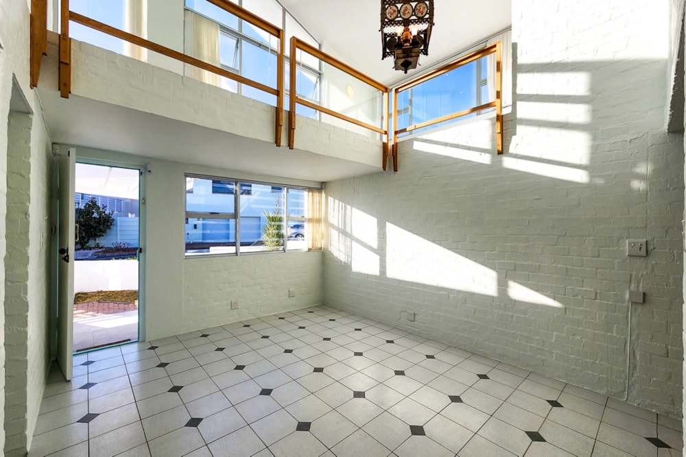 House to rent in Bloubergstrand - 1TV1727469