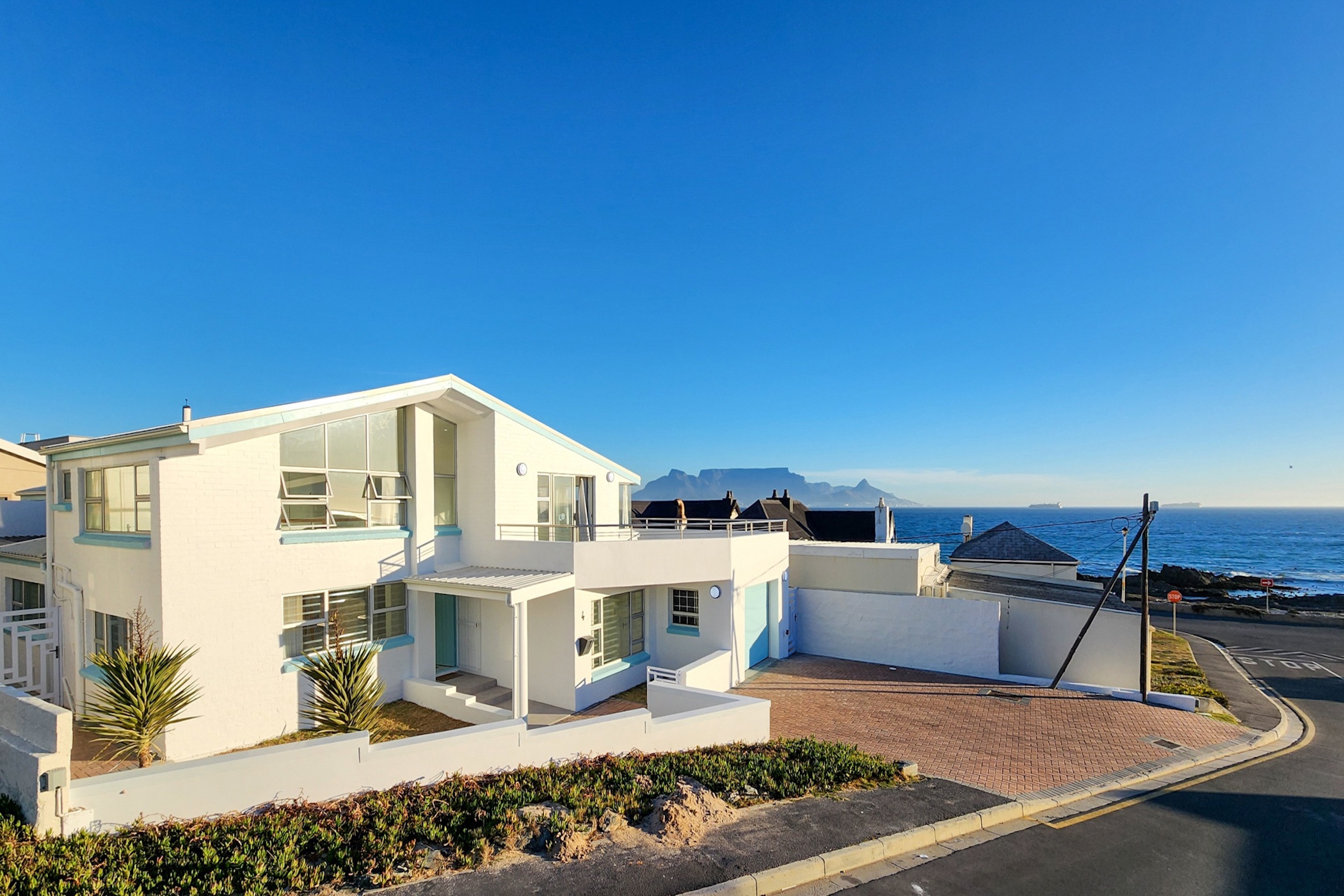 House to rent in Bloubergstrand - 1TV1727469