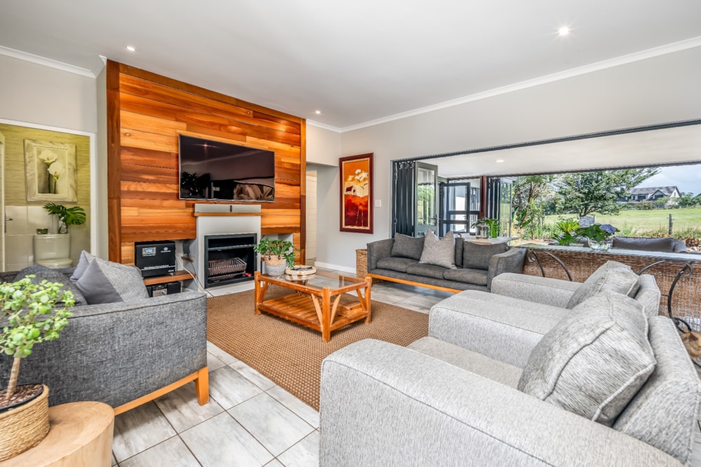 House for sale in Cotswold Downs Estate - 1KF1730321 House for sale in Cotswold Downs Estate - 1KF1730321