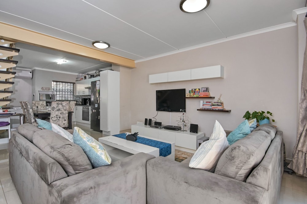 Townhouse for sale in Ferndale, Randburg - RAN1654377 Townhouse for sale in Ferndale, Randburg - RAN1654377