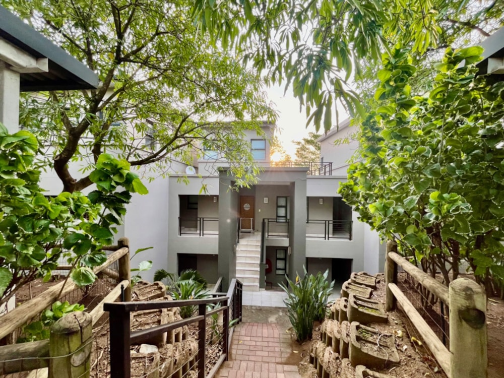 Apartment for sale in Palm Lakes Estates - 1BD1655733