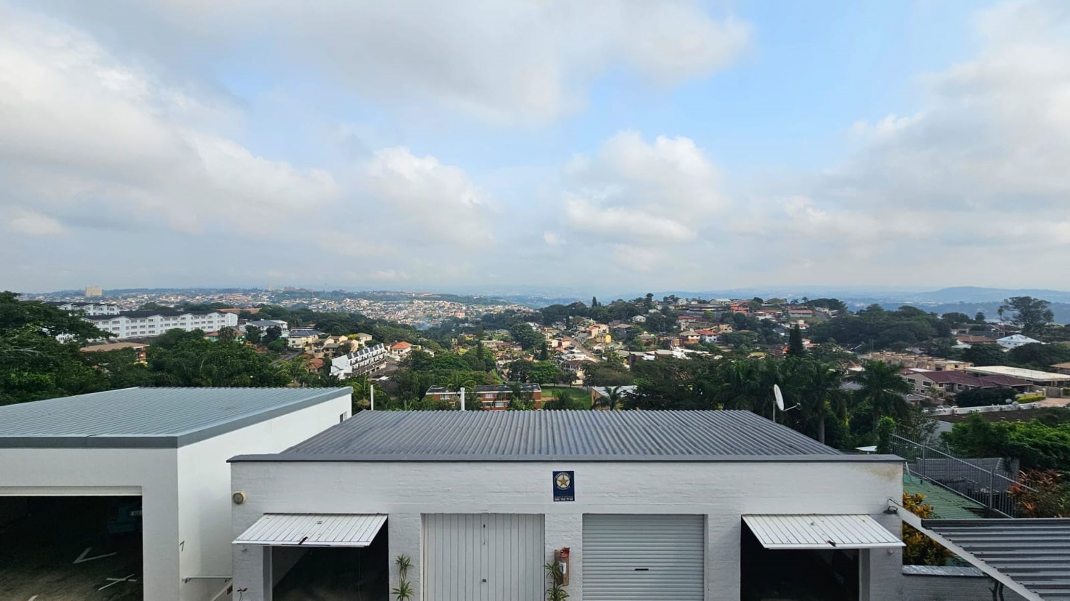 Apartment let in Morningside, Durban - 1DA1635698