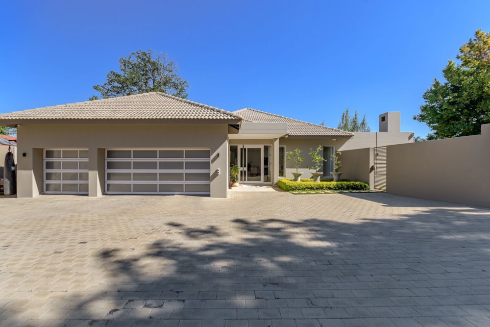 House for sale in Bedfordview - BED1654612 House for sale in Bedfordview - BED1654612