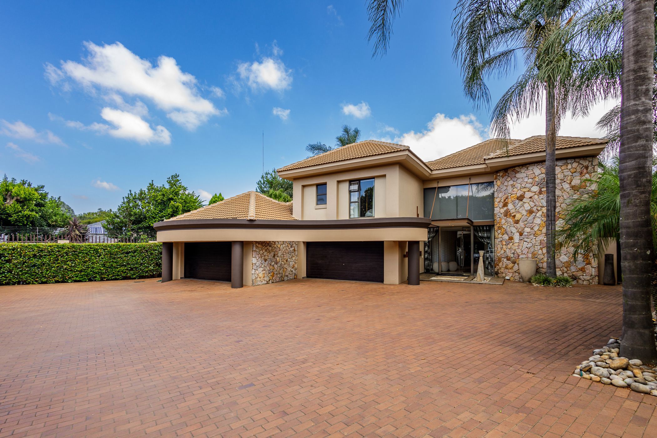 Double-storey cluster for sale in Bedfordview - BED1654575