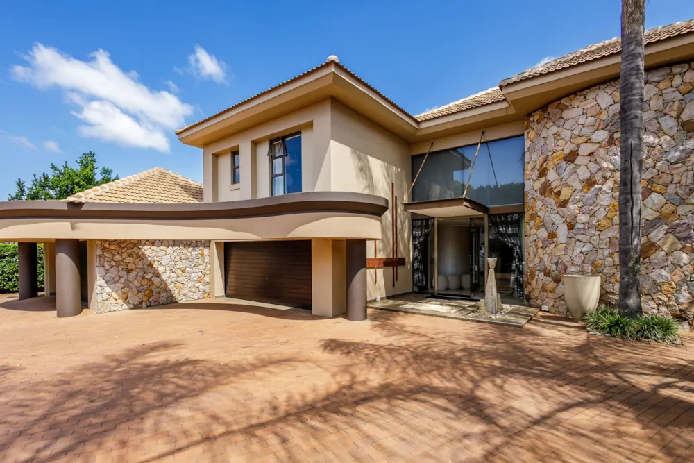 Double-storey cluster for sale in Bedfordview - BED1654575 Double-storey cluster for sale in Bedfordview - BED1654575