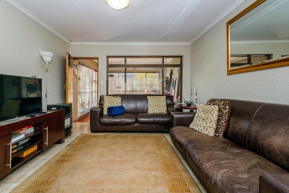 Apartment for sale in Bedfordview - BED1654709 Apartment for sale in Bedfordview - BED1654709