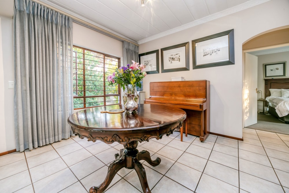 Apartment for sale in Waverley, Johannesburg - HP1659716 Apartment for sale in Waverley, Johannesburg - HP1659716