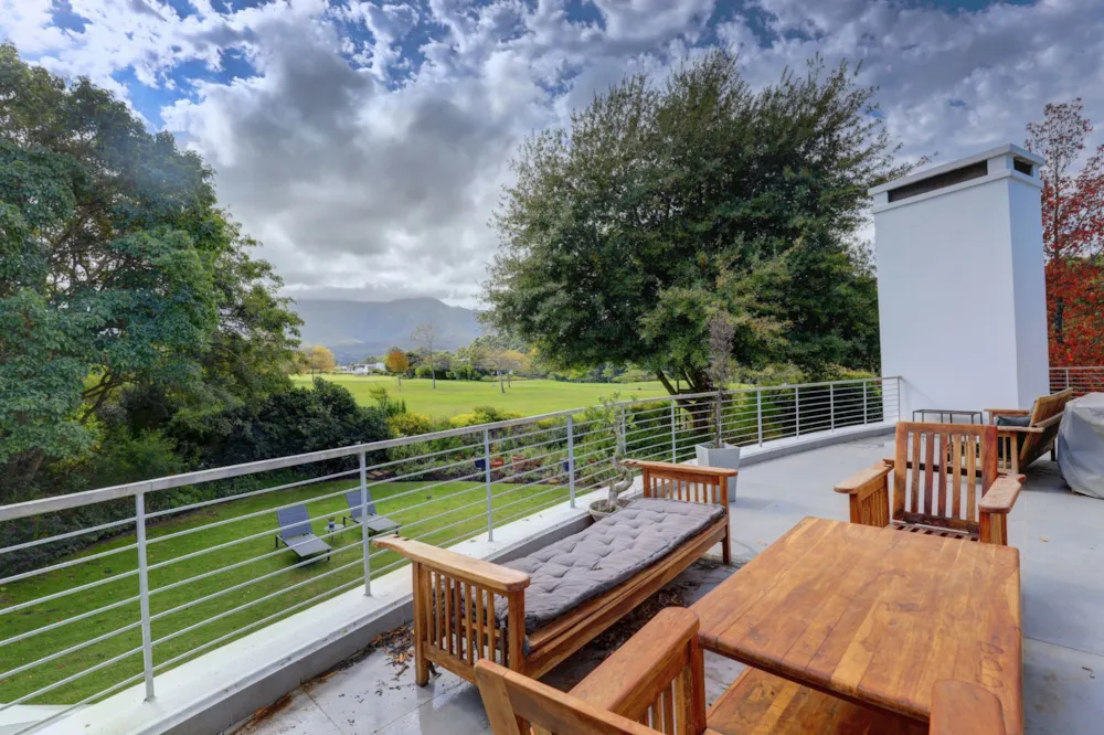 Golf estate house to rent in Cape Dutch Homesteads - GEO1753159 Golf estate house to rent in Cape Dutch Homesteads - GEO1753159