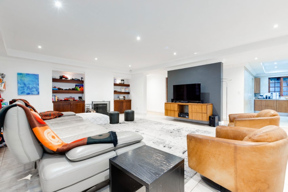 House sold in Houghton Estate - HP1658080 House sold in Houghton Estate - HP1658080