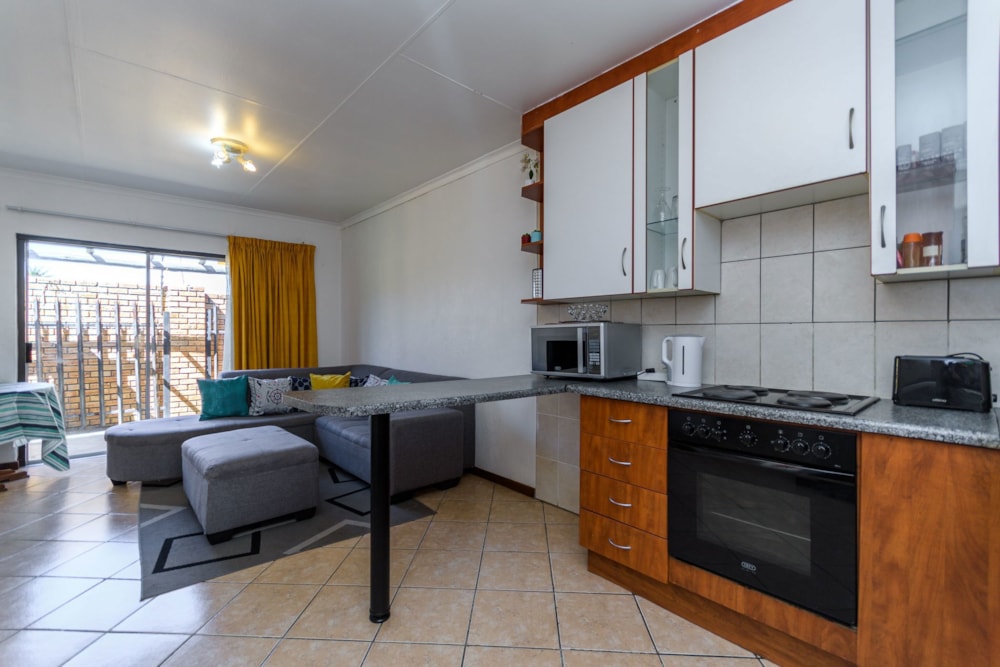 Townhouse for sale in Honey Park - RAN1658117