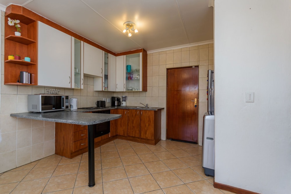 Townhouse for sale in Honey Park - RAN1658117