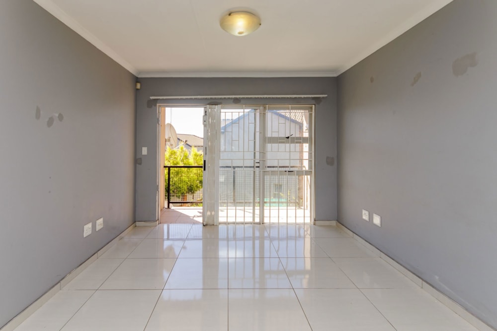 Apartment sold in Honeydew Manor - RAN1658127 Apartment sold in Honeydew Manor - RAN1658127