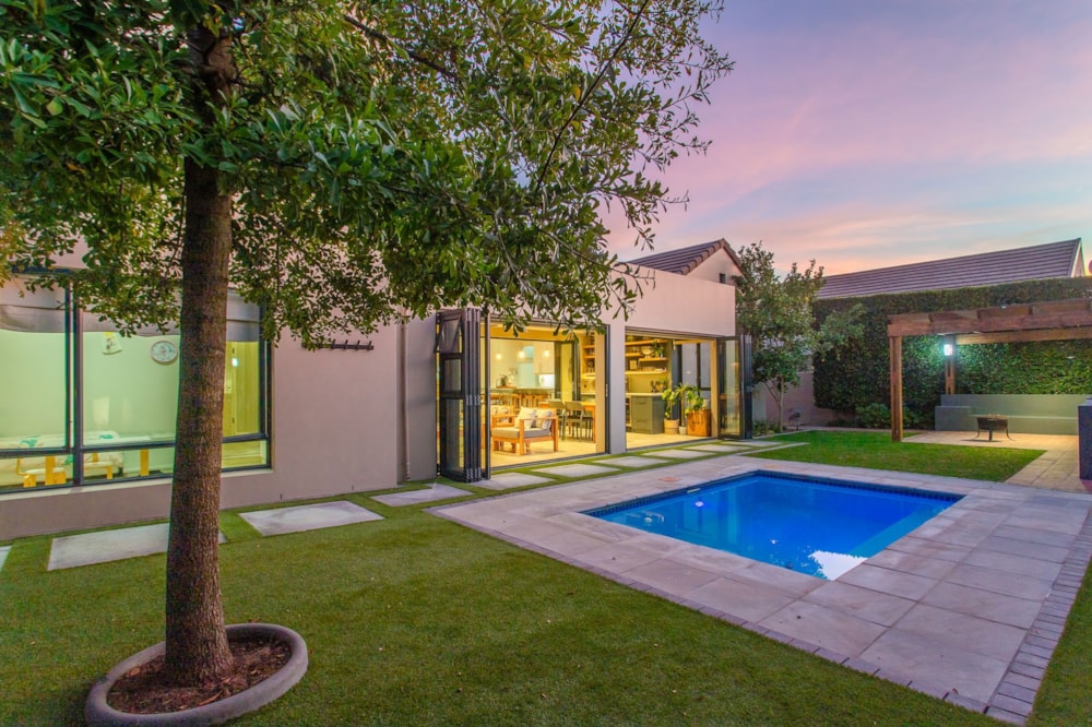 Security estate home let in Paryskloof - TKL1717695 Security estate home let in Paryskloof - TKL1717695