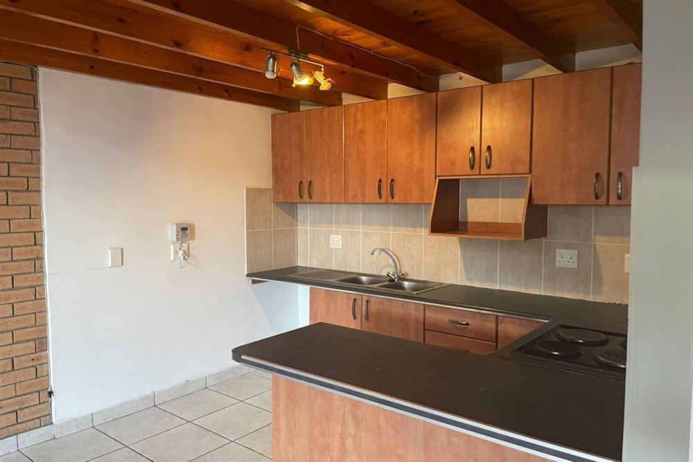 Apartment sold in Bluewater Bay, Port Elizabeth, Gqeberha - 1PLZ1711162 Apartment sold in Bluewater Bay, Port Elizabeth, Gqeberha - 1PLZ1711162