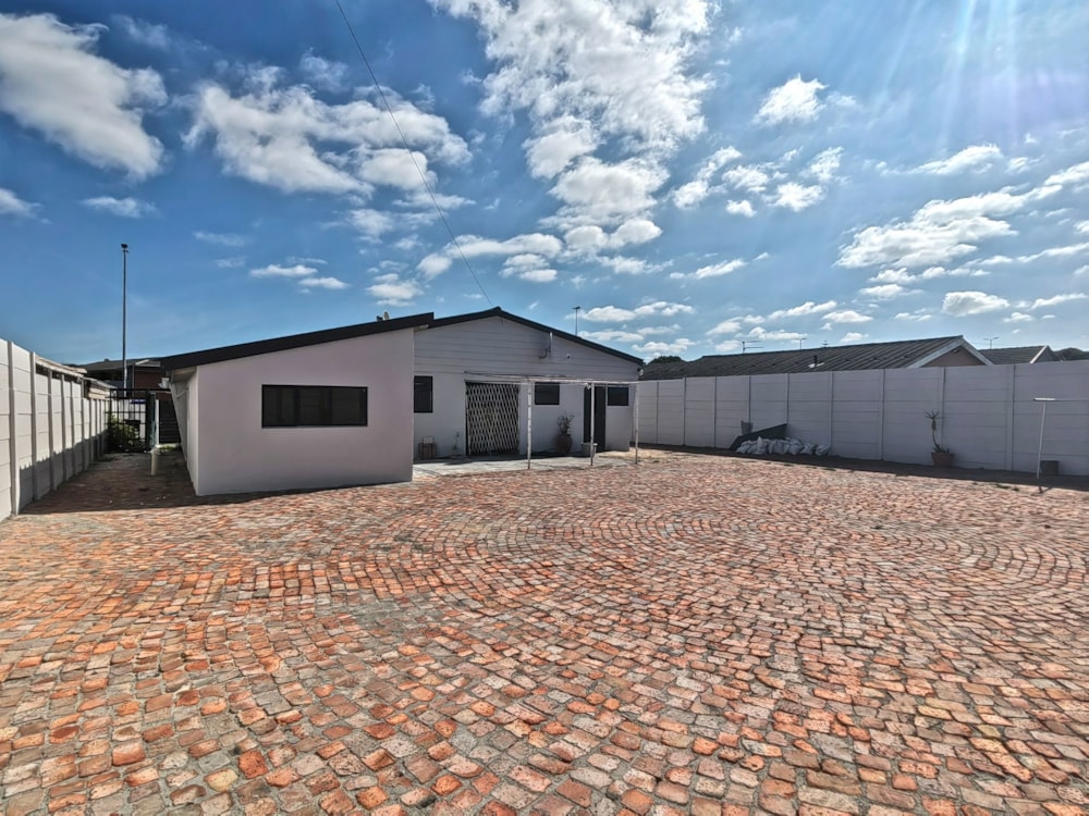 House for sale in Bothasig - 1PLA1732541 House for sale in Bothasig - 1PLA1732541