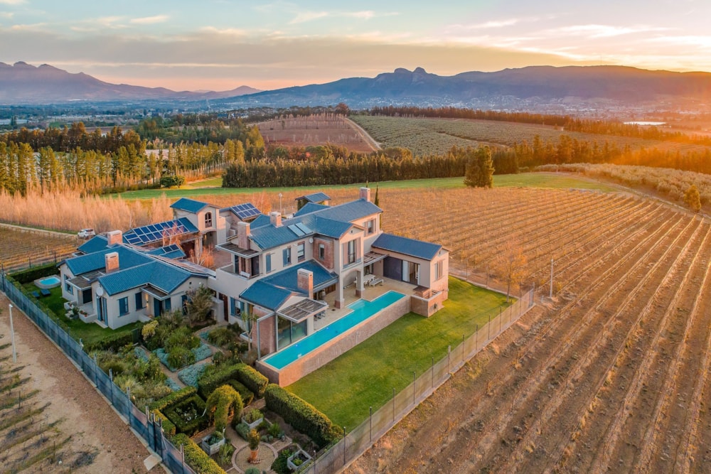 Wine farm for sale in Paarl - TK1513415