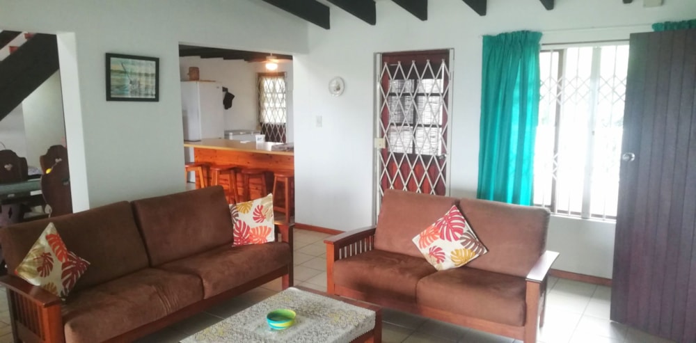 House for sale in Sea Park, Umtentweni - 1PX1658765 House for sale in Sea Park, Umtentweni - 1PX1658765