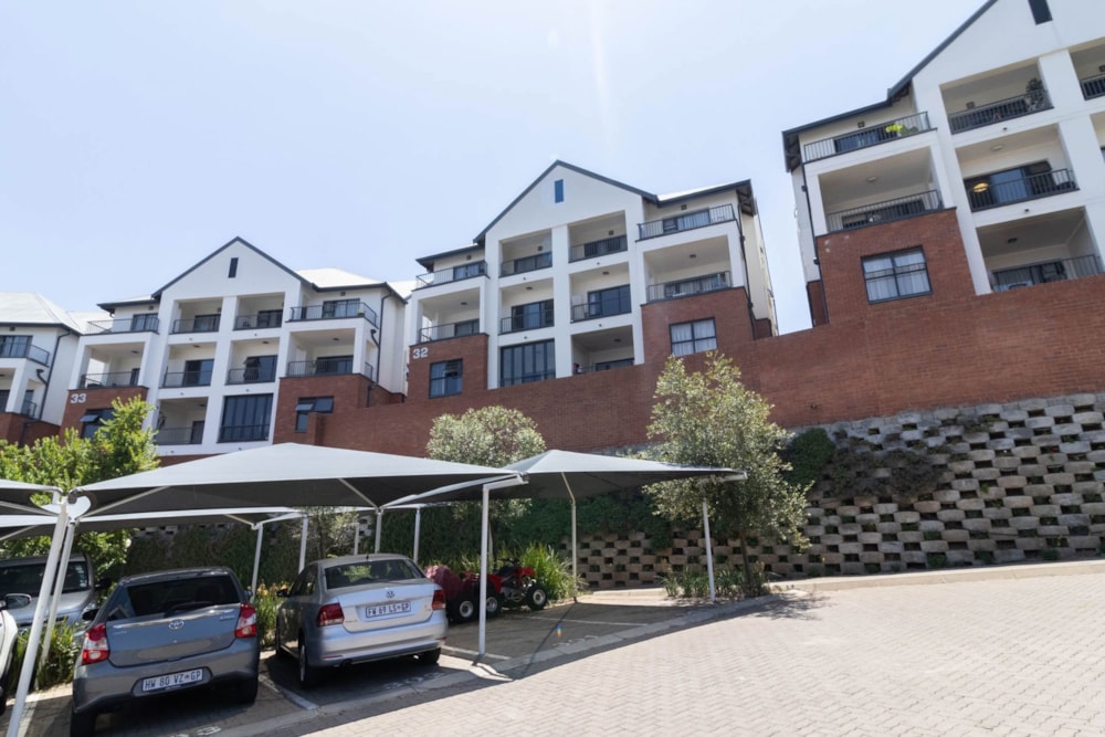 Apartment to rent in Oakdene, Johannesburg - 1GV1744737