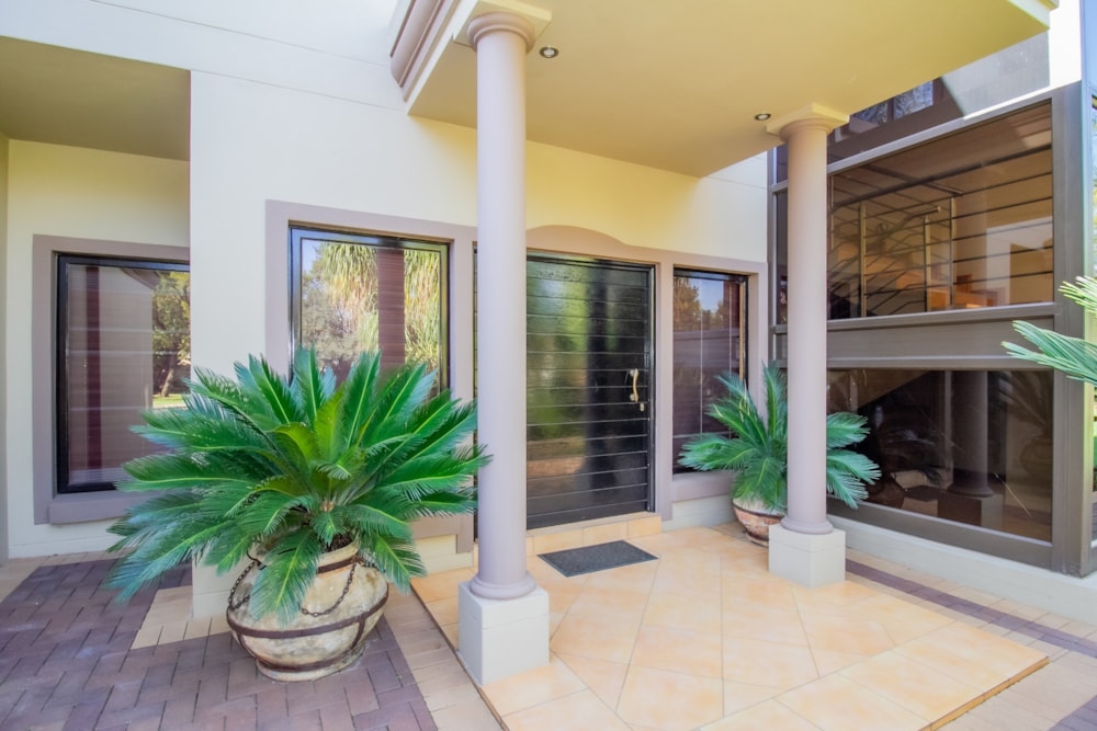 House for sale in Westlake, Hartbeespoort - 1HR1708257