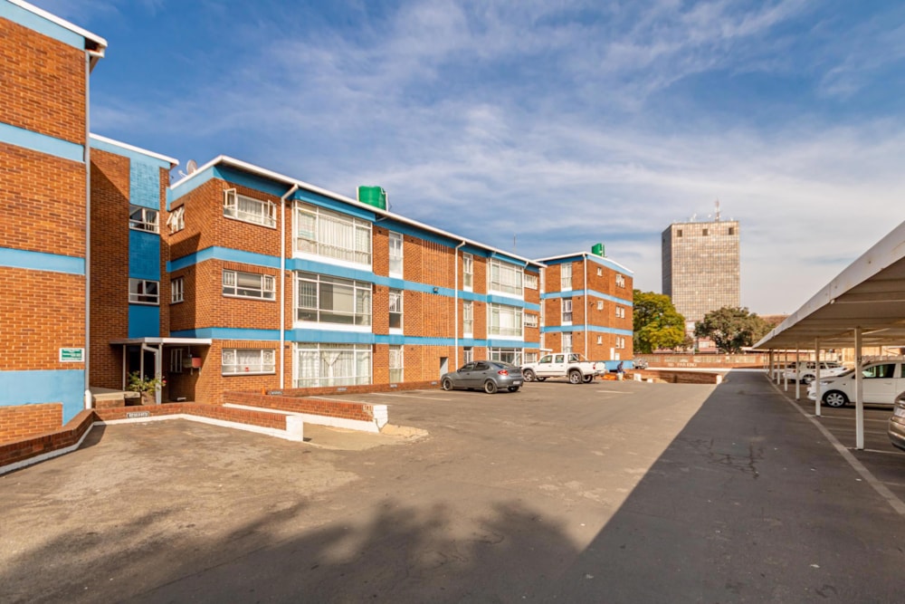 Apartment for sale in Kempton Park - KTP1681039 Apartment for sale in Kempton Park - KTP1681039