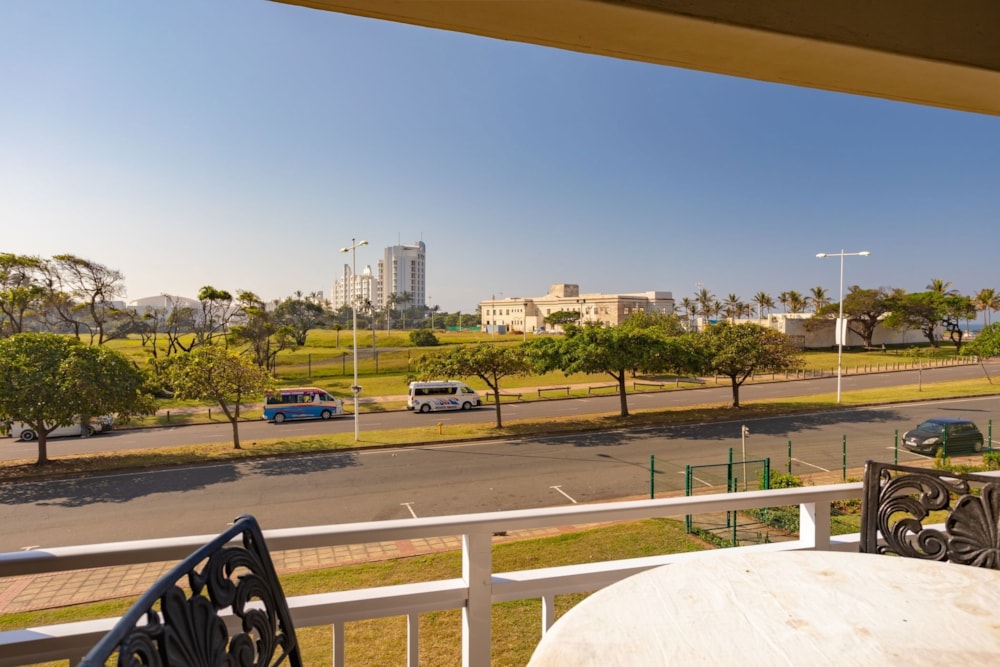 Apartment for sale in North Beach Durban - 1DA1660591 Apartment for sale in North Beach Durban - 1DA1660591