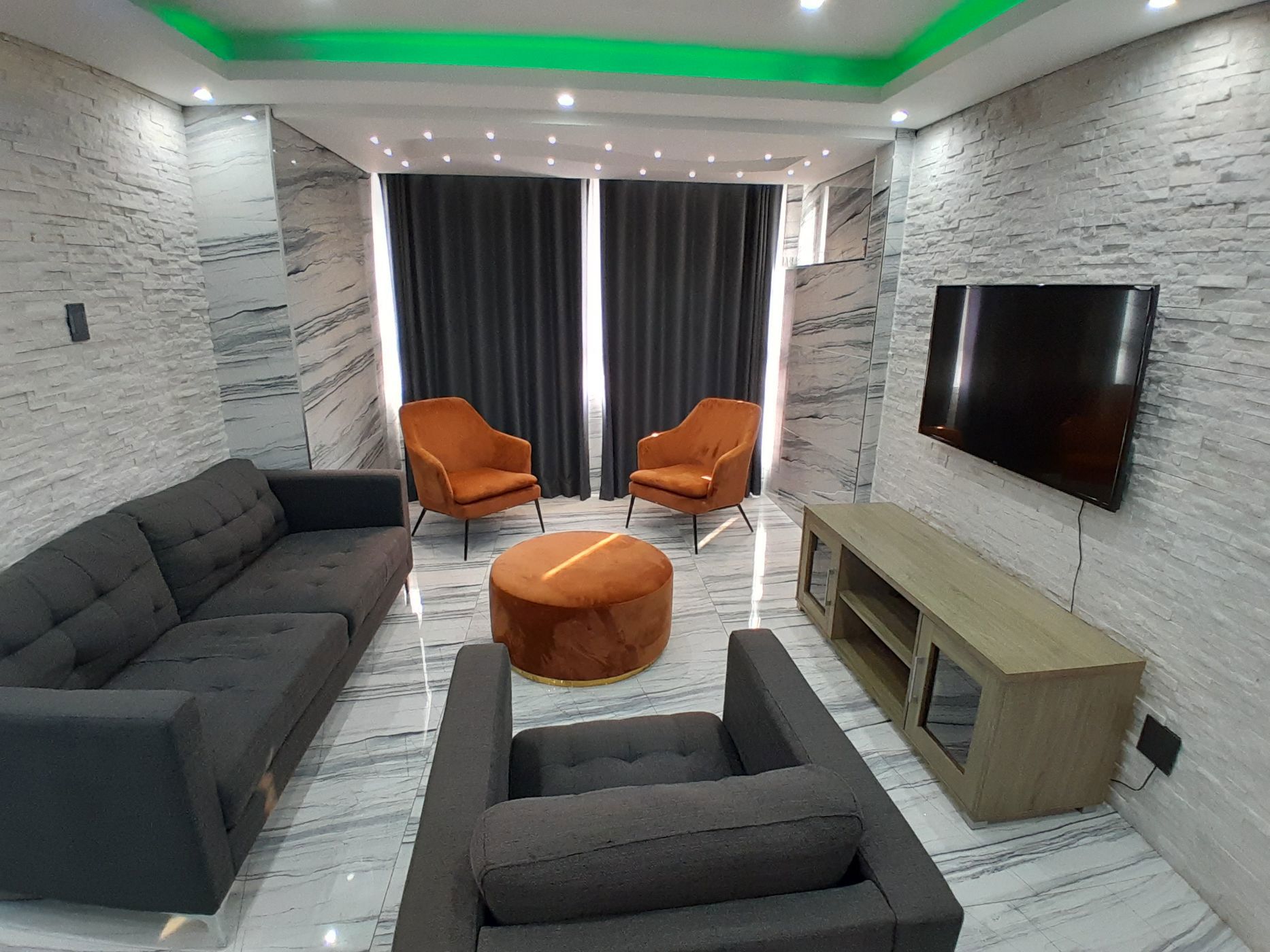 Apartment for sale in Point - 1DA1658910