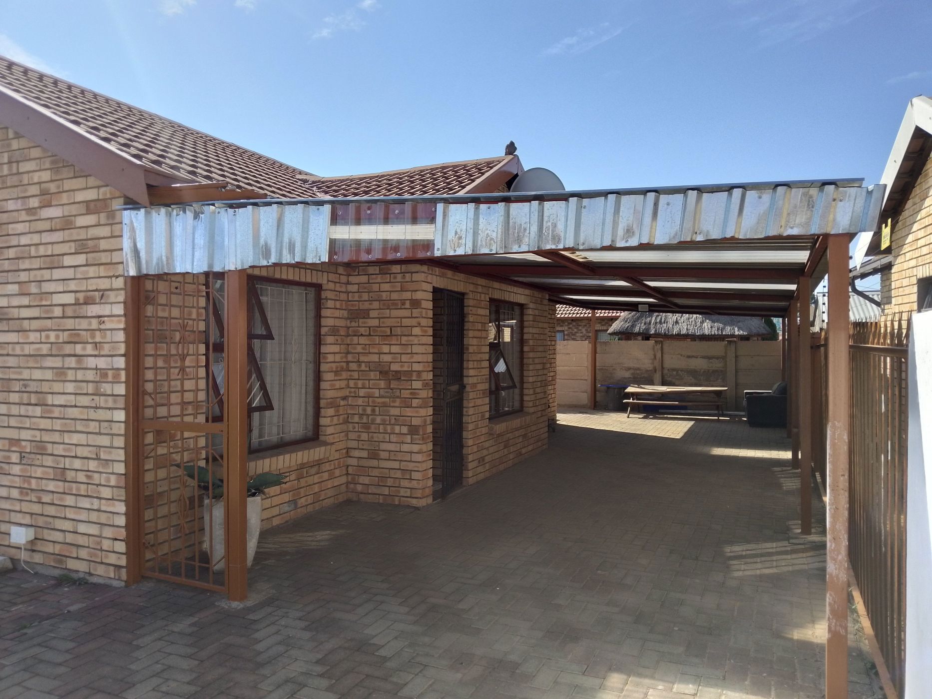 House sold in Grasslands - 1BX1658784