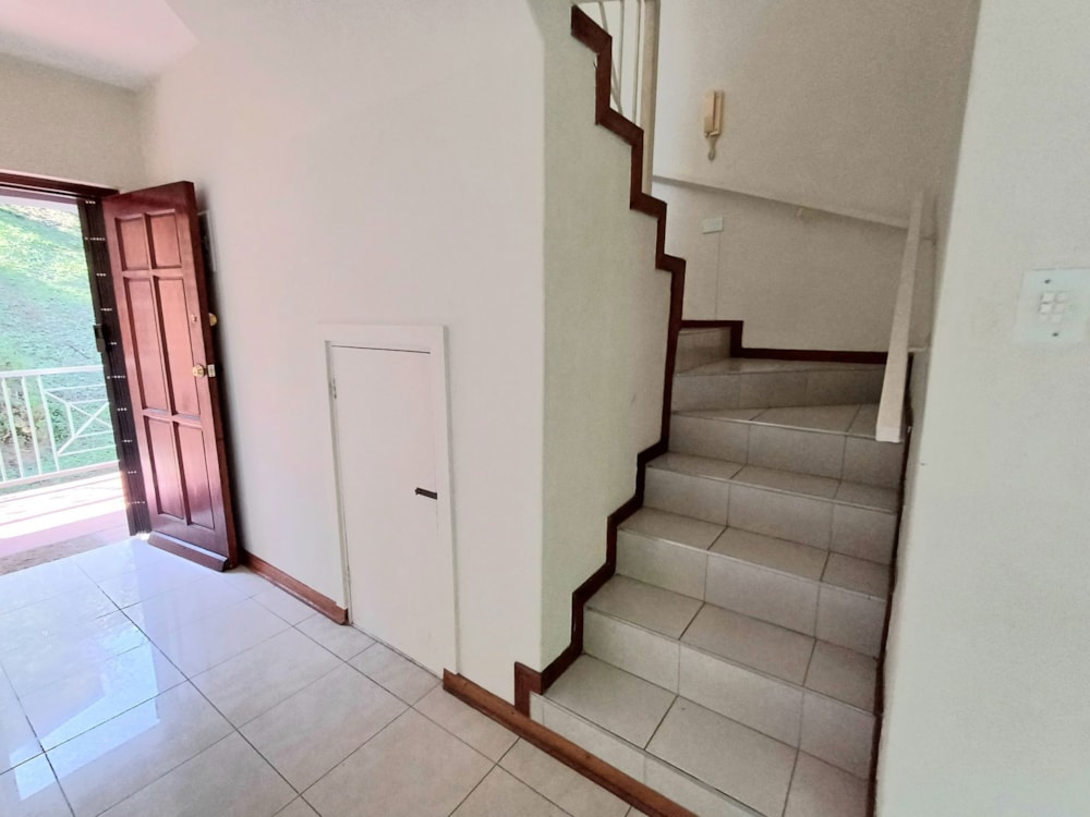 Apartment let in Chase Valley - 1PM1698678