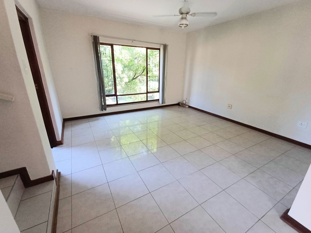 Apartment let in Chase Valley - 1PM1698678