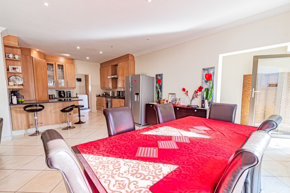 House for sale in The Meadows, Pretoria East - PT1659123 House for sale in The Meadows, Pretoria East - PT1659123