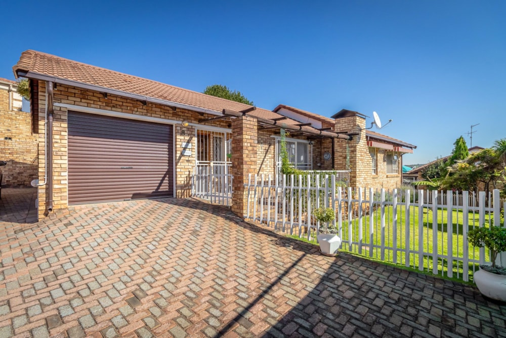 Townhouse to rent in Rangeview - 1KR1733877